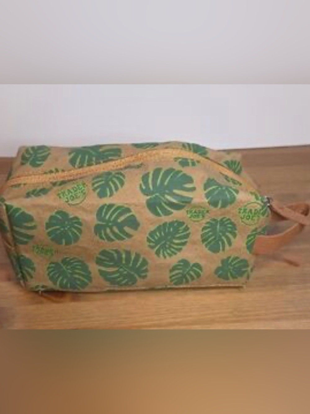 Trader Joe’s Washable Paper Leather Trimmed Dopp Kit Like New